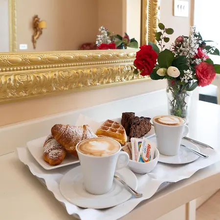 Manzoni Wellness&spa 호텔 몬테카티니테르메