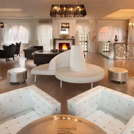 Manzoni Wellness&spa 호텔 몬테카티니테르메